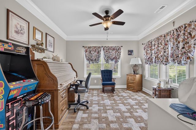 48 Hancock Branch Dr, Fayetteville, TN 37334