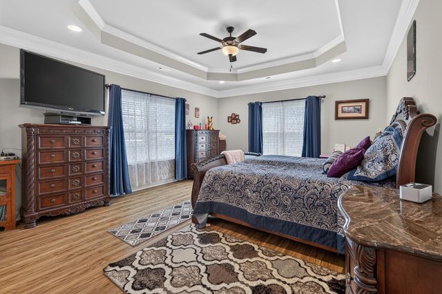 48 Hancock Branch Dr, Fayetteville, TN 37334