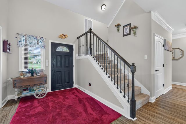 48 Hancock Branch Dr, Fayetteville, TN 37334