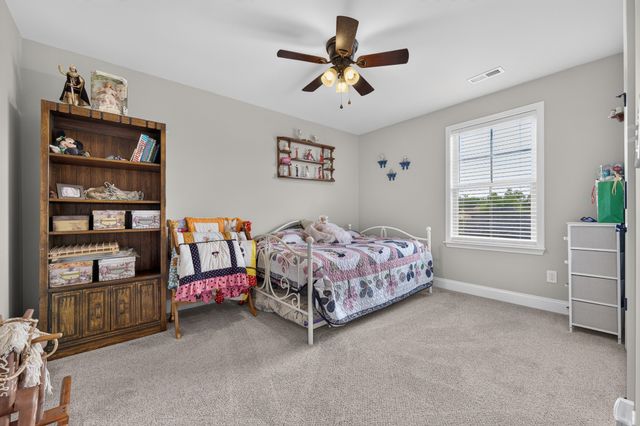 48 Hancock Branch Dr, Fayetteville, TN 37334