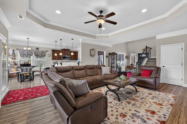 48 Hancock Branch Dr, Fayetteville, TN 37334