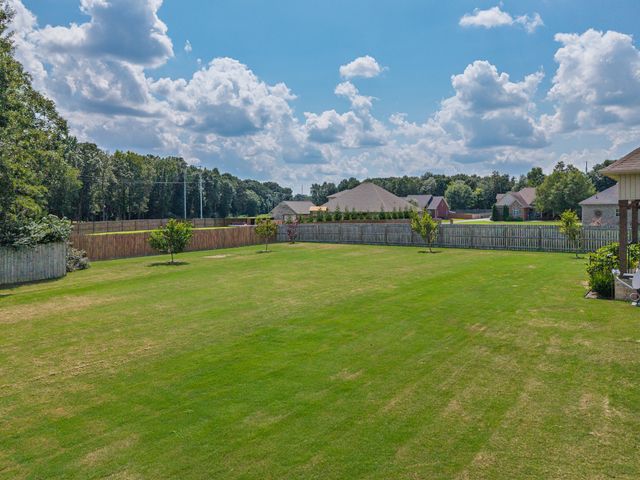 48 Hancock Branch Dr, Fayetteville, TN 37334