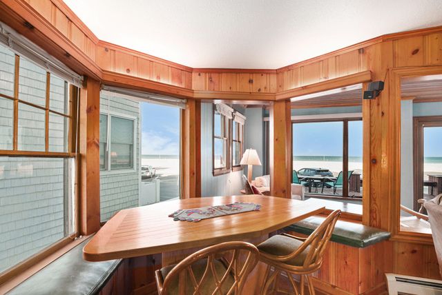 30 Lakeshore Drive, South Haven, MI 49090