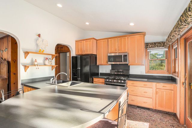 30 Lakeshore Drive, South Haven, MI 49090