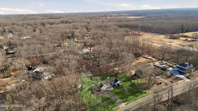 153 S Hope Chapel Road, Jackson, NJ 08527