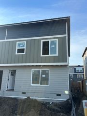 7871 Houston Loop, White City, OR 97503