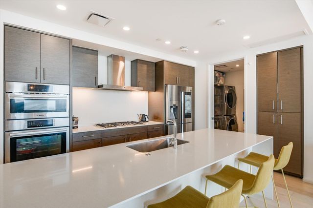 301 West Ave 4002, Austin, TX 78701
