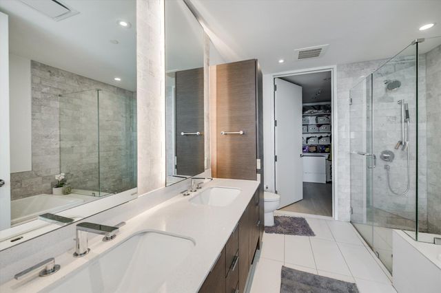 301 West Ave 4002, Austin, TX 78701