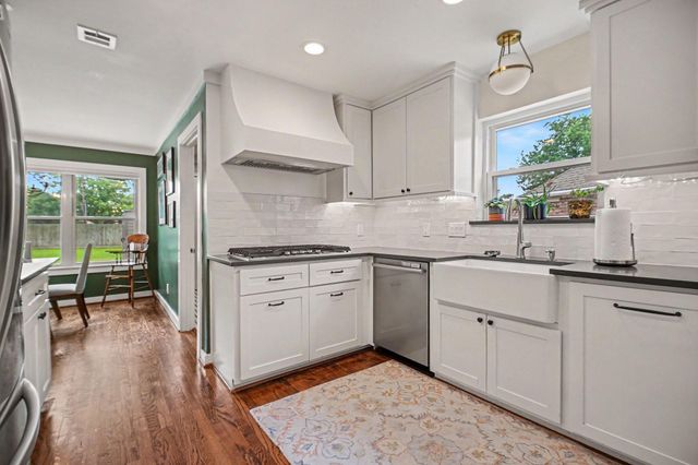 11119 Holly Springs Drive, Houston, TX 77042