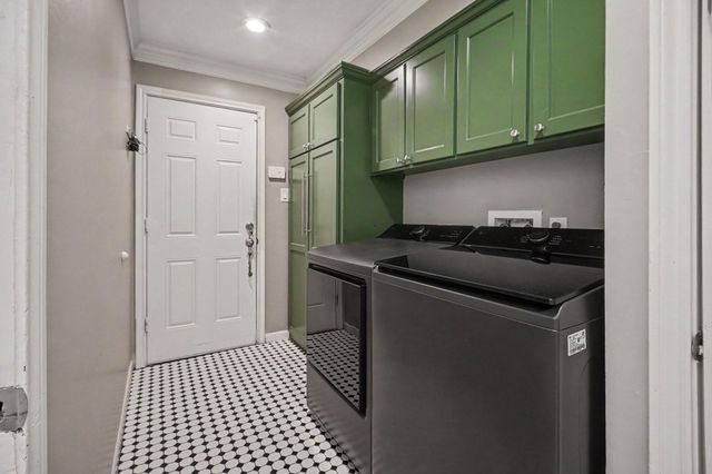 11119 Holly Springs Drive, Houston, TX 77042