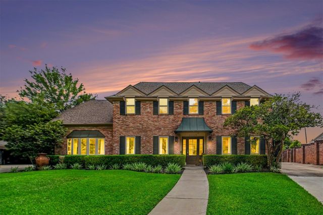 11119 Holly Springs Drive, Houston, TX 77042