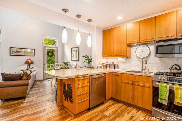 310 Northeast Crossing, Holland City, MI 49423