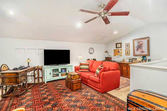 310 Northeast Crossing, Holland City, MI 49423