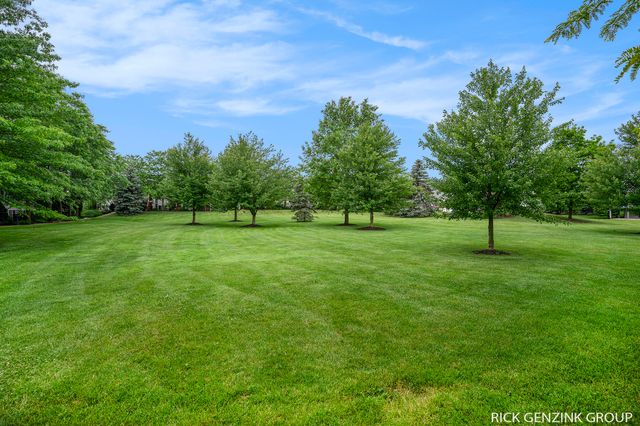 310 Northeast Crossing, Holland City, MI 49423