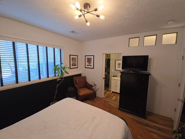 310 Northeast Crossing, Holland City, MI 49423