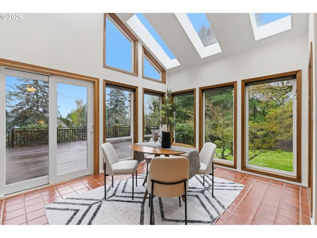 14300 Sw HAZEL HILL Dr, Tigard, OR 97224