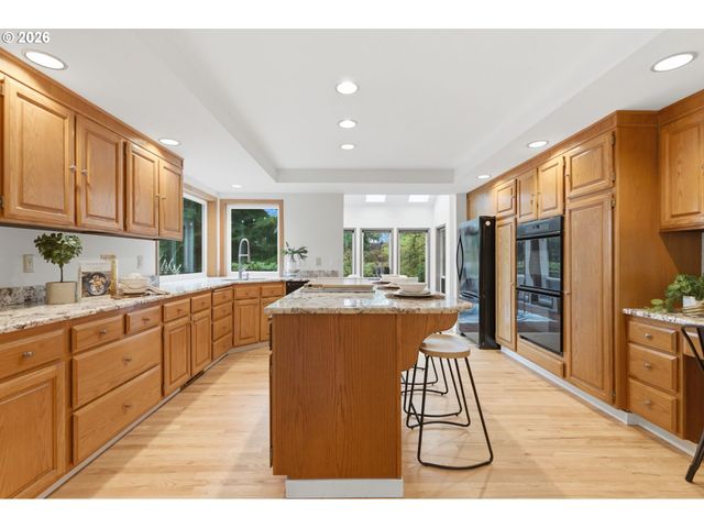 14300 Sw HAZEL HILL Dr, Tigard, OR 97224