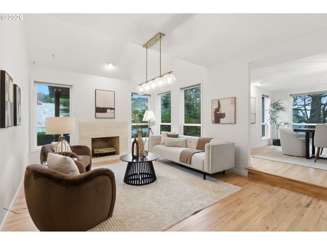 14300 Sw HAZEL HILL Dr, Tigard, OR 97224