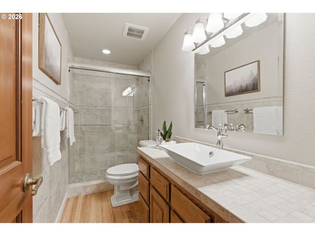 14300 Sw HAZEL HILL Dr, Tigard, OR 97224