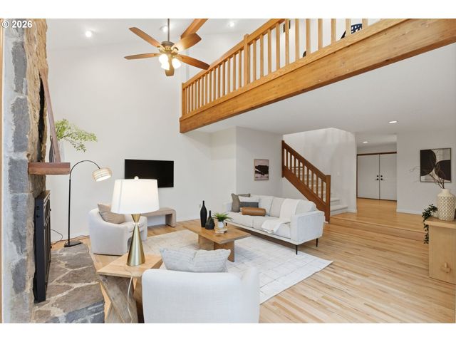 14300 Sw HAZEL HILL Dr, Tigard, OR 97224