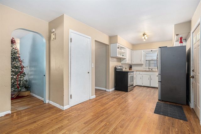 56 Garden Avenue, Battle Creek, MI 49017