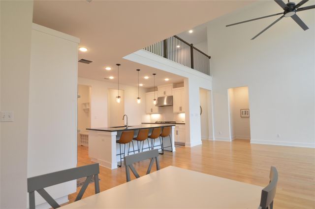 187 Tierra TRL, Dripping Springs, TX 78620