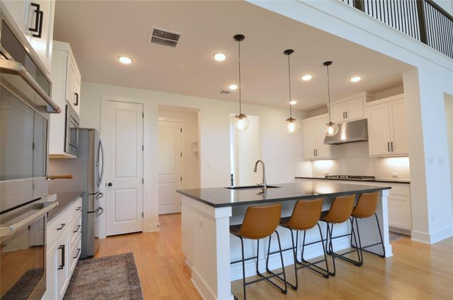 187 Tierra TRL, Dripping Springs, TX 78620