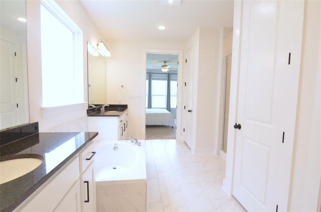 187 Tierra TRL, Dripping Springs, TX 78620