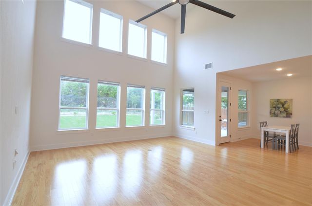 187 Tierra TRL, Dripping Springs, TX 78620