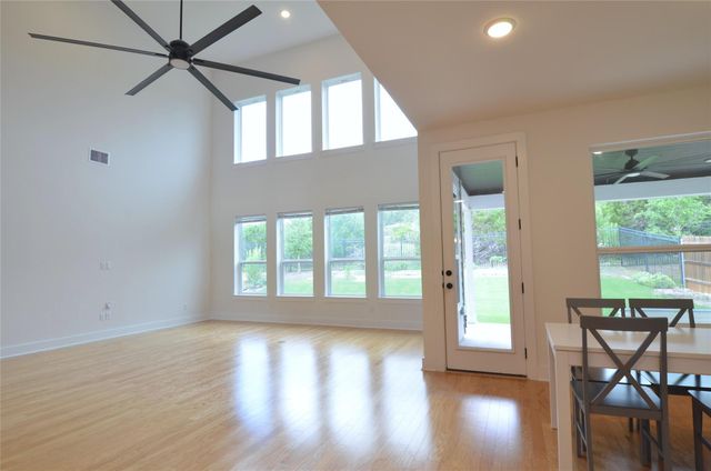 187 Tierra TRL, Dripping Springs, TX 78620