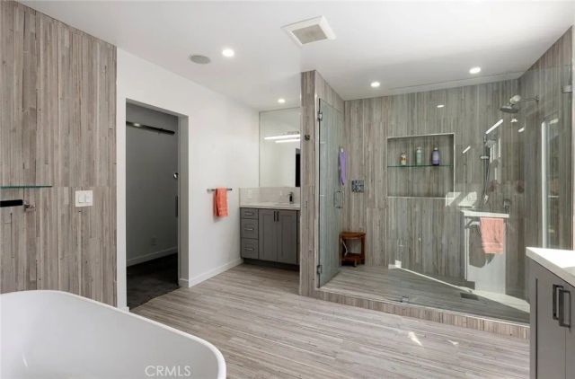 24852 Buckboard Lane, Laguna Hills, CA 92653