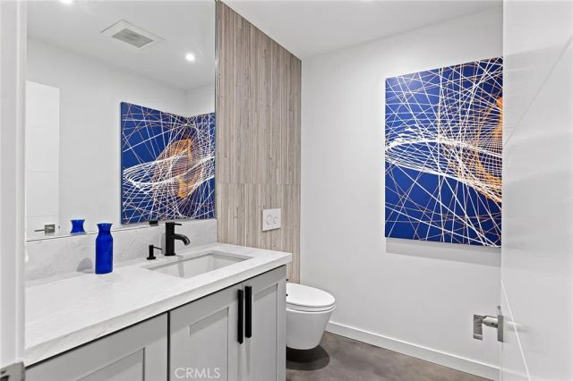 24852 Buckboard Lane, Laguna Hills, CA 92653