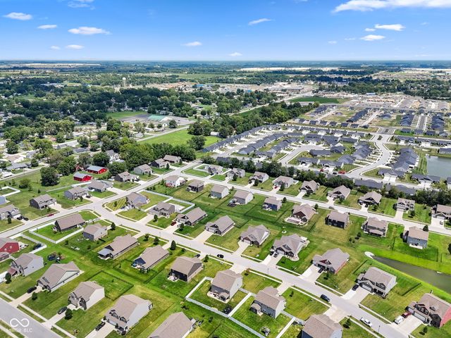 89 Larimar Way, Whiteland, IN 46184