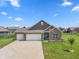89 Larimar Way, Whiteland, IN 46184