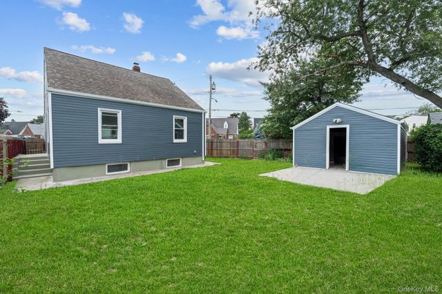 2 Fordham Place, Hempstead, NY 11550