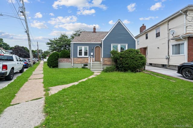 2 Fordham Place, Hempstead, NY 11550