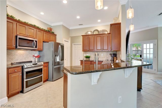 11230 Suffield ST, Fort Myers, FL 33913