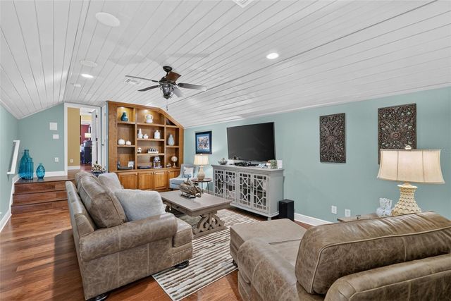 3000 ISOLA BELLA BOULEVARD, Mount Dora, FL 32757