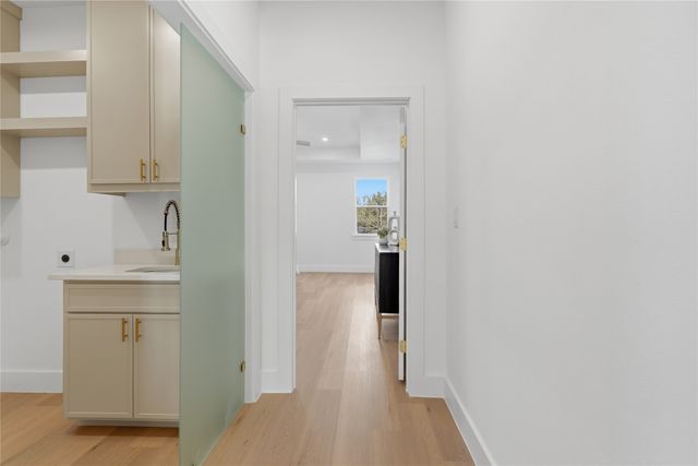 3424 Navaro Street, Dallas, TX 75212