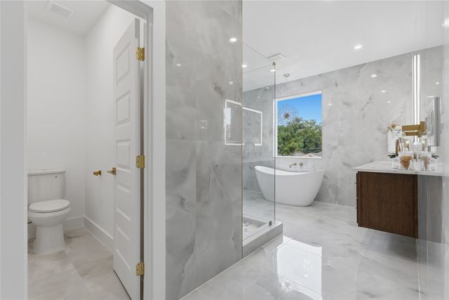 3424 Navaro Street, Dallas, TX 75212