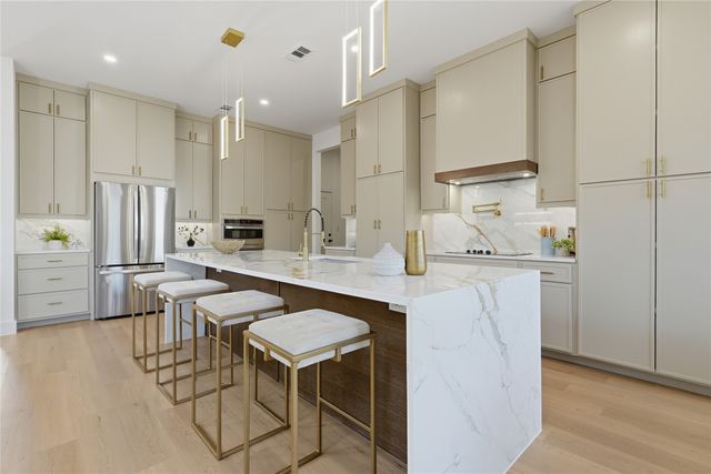3424 Navaro Street, Dallas, TX 75212