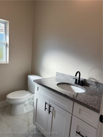 321 Roadrunner Avenue, Sebring, FL 33870