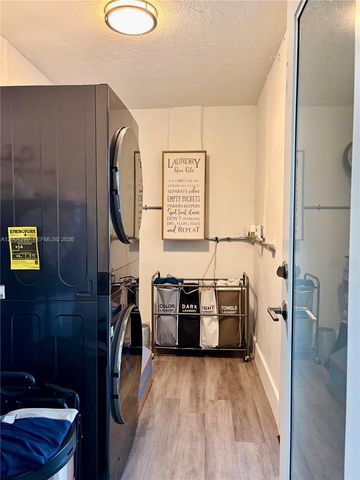 11893 SW 197th St, Miami, FL 33177