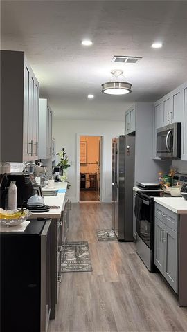 11893 SW 197th St, Miami, FL 33177