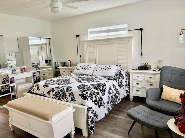 11893 SW 197th St, Miami, FL 33177