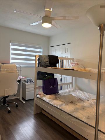 11893 SW 197th St, Miami, FL 33177