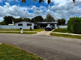 11893 SW 197th St, Miami, FL 33177
