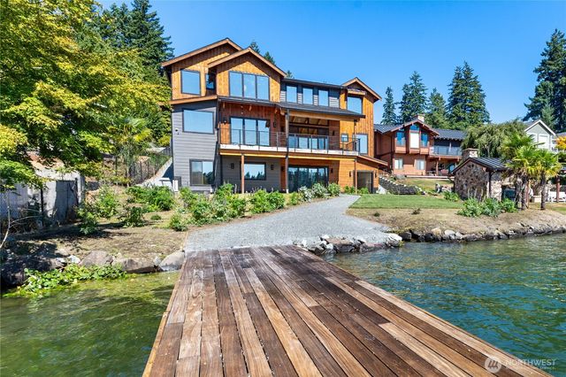 1024 184th Avenue Ct E, Lake Tapps, WA 98391