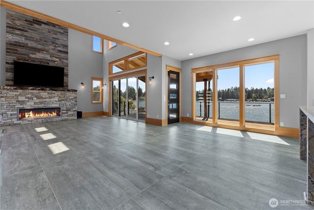 1024 184th Avenue Ct E, Lake Tapps, WA 98391