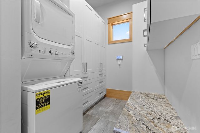 1024 184th Avenue Ct E, Lake Tapps, WA 98391